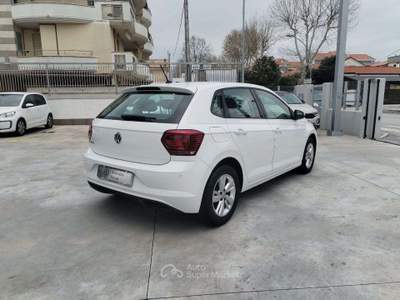 Volkswagen Polo 5p 1.0 evo Comfortl. 80cv-Climatronic-App Connect- Bianco usata Francavilla al Mare