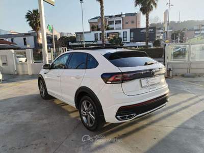 Volkswagen Taigo 1.0 tsi R-Line 110cv -IQ Drive Pack-Telecamera- Bianco usata Francavilla al Mare