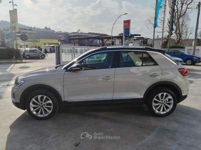 Volkswagen T-Roc 2.0 tdi Style 150cv dsg -Keyless-Telecamera-App- Grigio usata Francavilla al Mare