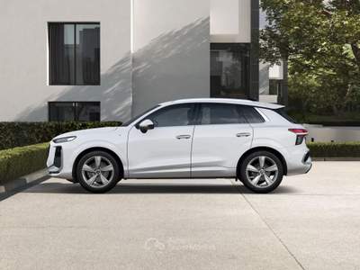 Audi Q3 AUDI Q3 2.0 TDI S-LINE 150CV S-TRONIC Q3 2.0 tdi S-Line 150cv S-Tronic Bianco usata Roma