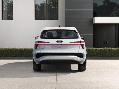 Audi Q3 AUDI Q3 2.0 TDI S-LINE 150CV S-TRONIC Q3 2.0 tdi S-Line 150cv S-Tronic Bianco usata Roma