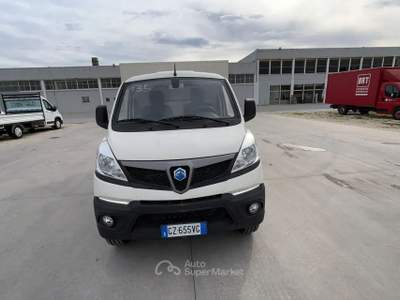 Piaggio Porter NP6 PIAGG NP6 SW LR GPL 3070 TOP BOX ROLLER NP6 SW LR GPL 3070 Top Box Roller Bianco usata Roma