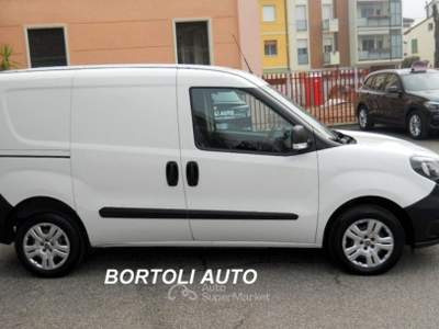 Fiat Doblò 1.6 MJT 45.000 KM  3 POSTI CARGO LOUNGE NAVIGATORE Bianco usata Mirandola