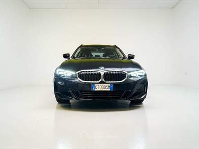 BMW Serie 3 320d 320d Touring mhev 48V xdrive auto Nero usata Parma