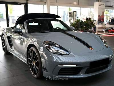 Porsche Boxster 718 Boxster 2.0 Style Edition 300cv pdk CARBONIO Grigio usata Lanuvio