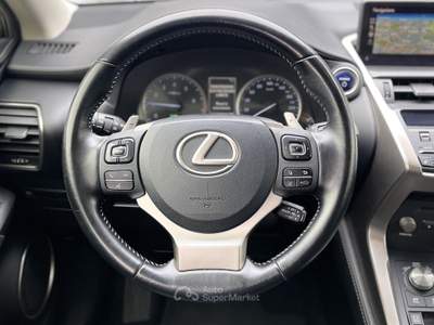 Lexus NX 300h 300 2.5 Hybrid 155CV 4WD E6 - 2018 Bianco usata Roma