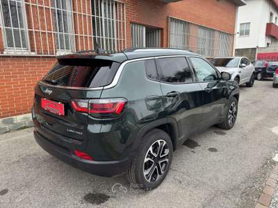 Jeep Compass 1.3 turbo t4 Limited 2wd 130cv 360° Verde usata Cernusco sul Naviglio
