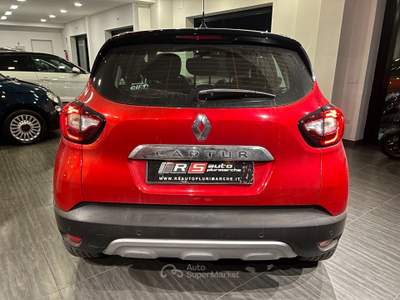 Renault Captur dCi 8V 110cv Energy Intens Rosso usata Angri