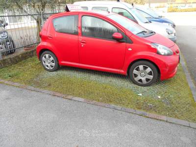 Toyota Aygo TENUTA MOLTO BENE Rosso usata ARCO