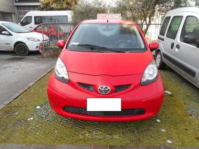 Toyota Aygo TENUTA MOLTO BENE Rosso usata ARCO