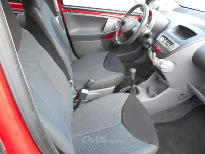 Toyota Aygo TENUTA MOLTO BENE Rosso usata ARCO