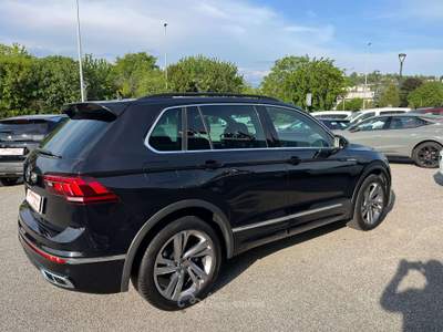 Volkswagen Tiguan Tiguan  2.0 tdi R-Line 150cv dsg Nero usata Buja