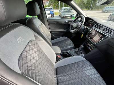 Volkswagen Tiguan Tiguan  2.0 tdi R-Line 150cv dsg Nero usata Buja