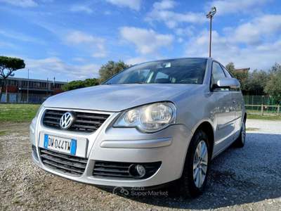 Volkswagen Polo neopatentati Argento usata Massa