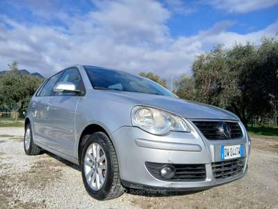 Volkswagen Polo neopatentati Argento usata Massa