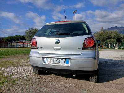Volkswagen Polo neopatentati Argento usata Massa