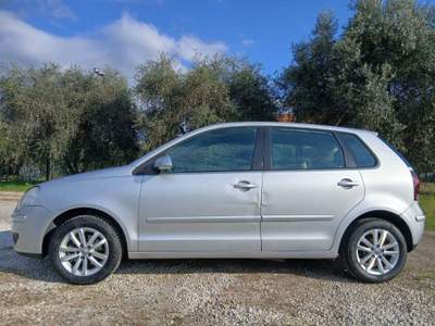 Volkswagen Polo neopatentati Argento usata Massa