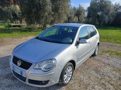 Volkswagen Polo neopatentati Argento usata Massa