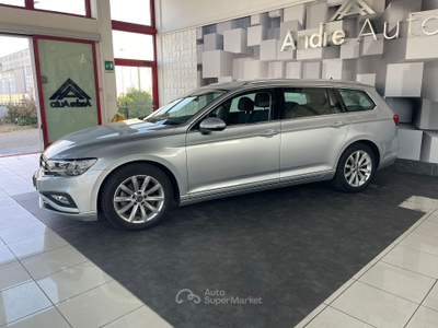 Volkswagen Passat Unico proprietario Argento usata Trebaseleghe