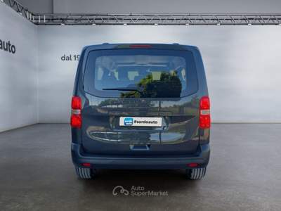 Peugeot Traveller BlueHDi 180 CV EAT8 9 posti Nero usata Castagnaro