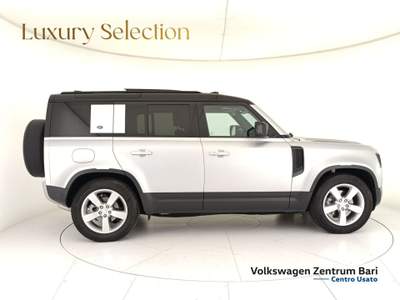 Land Rover Defender 2.0d sd4 first edition awd 240cv 7p.ti auto Grigio usata Bari