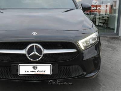 Mercedes-Benz Classe A 180 d Business AUTOMATICA con CarPlay Nero usata Latina