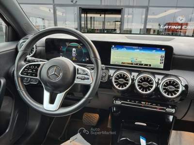 Mercedes-Benz Classe A 180 d Business AUTOMATICA con CarPlay Nero usata Latina