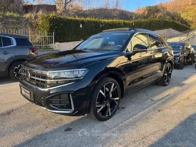 Volkswagen Touareg Touareg 3.0 TDI 286CV R-Line Nero usata Agnone
