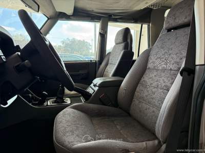 Land Rover Discovery Discovery 2.5 Td5 5p. Luxury ISCRITTA ASI Grigio usata San Michele salentino