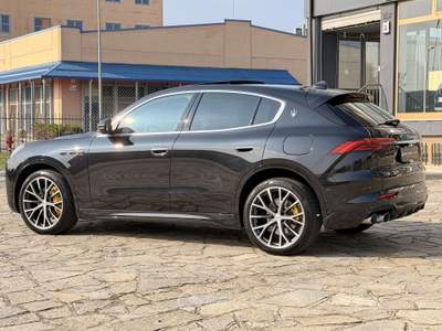 Maserati Grecale Grecale MHEV 300 CV AWD GT - EASY KASCO IN OMAGGIO 24 MESI Nero usata Volpiano