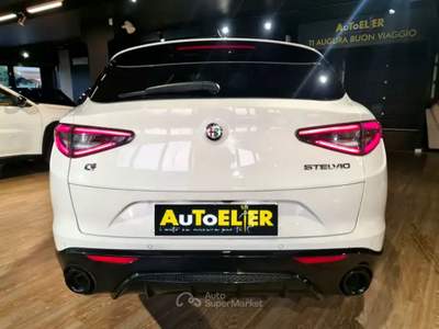 Alfa Romeo Stelvio Stelvio 2.2 t Veloce Q4 210cv auto Bianco usata Moncalieri