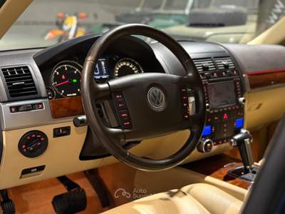 Volkswagen Touareg 2.5 R5 TDI DPF Exclusive Nero usata Bologna