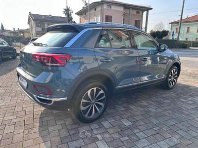 Volkswagen T-Roc 1.5 TSI ACT DSG Style Blu/Azzurro usata Torre de' Roveri