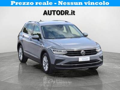 Volkswagen Tiguan 2.0 TDI 150CV DSG Life Fari LED, Navi, ACC, Km cer Grigio usata Monte San Giusto