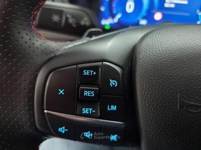 Ford Kuga 2.0 EcoBlue 120 CV aut. 2WD ST-Line Nero usata Somma Vesuviana
