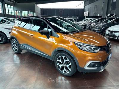 Renault Captur TCe 120 CV Start&Stop Energy Initiale Paris Arancione usata Pesaro