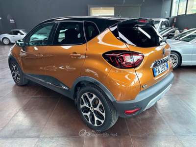 Renault Captur TCe 120 CV Start&Stop Energy Initiale Paris Arancione usata Pesaro