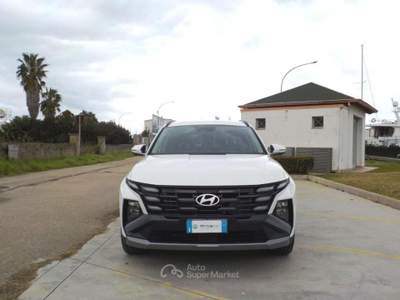 Hyundai Tucson 1.6 T-GDI 48V Business Bianco usata Gallipoli