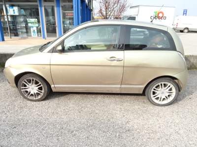 Lancia Ypsilon LANCIA YPSILON LIMITED EDITION ((DOPPIO TETTO PANORAMICO)) Oro usata Casaloldo