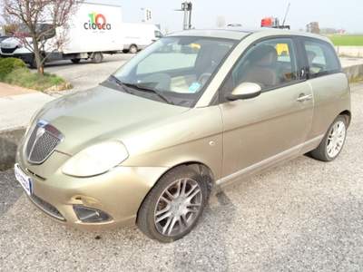 Lancia Ypsilon LANCIA YPSILON LIMITED EDITION ((DOPPIO TETTO PANORAMICO)) Oro usata Casaloldo