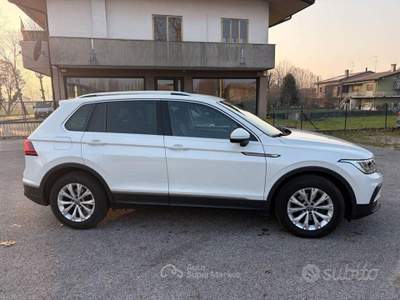 Volkswagen Tiguan SCR DSG Elegance Bianco usata VILLORBA