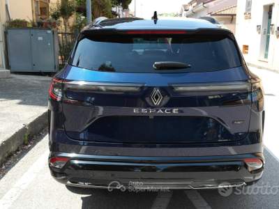 Renault Espace Full Hybrid E-Tech 200 7p Iconic usata FERRARA