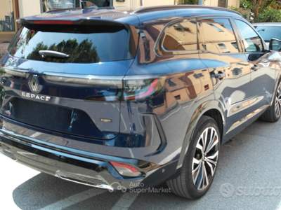 Renault Espace Full Hybrid E-Tech 200 7p Iconic usata FERRARA