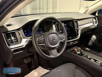 Volvo V60 B4 (d) MHEV  197 CV Autom. Core - Promo Blu/Azzurro usata Este