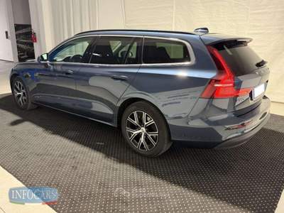 Volvo V60 B4 (d) MHEV  197 CV Autom. Core - Promo Blu/Azzurro usata Este