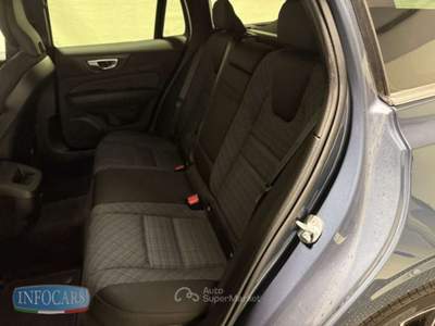 Volvo V60 B4 (d) MHEV  197 CV Autom. Core - Promo Blu/Azzurro usata Este