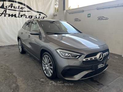 Mercedes-Benz GLA GLA 200 d Premium AMG tua da 379,00 al mese Grigio usata San Giuseppe Vesuviano