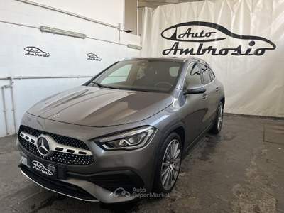 Mercedes-Benz GLA GLA 200 d Premium AMG tua da 379,00 al mese Grigio usata San Giuseppe Vesuviano