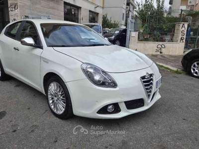 Alfa Romeo Giulietta Distinctive Bianco usata Roma