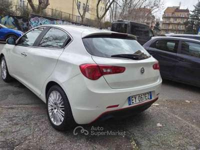 Alfa Romeo Giulietta Distinctive Bianco usata Roma